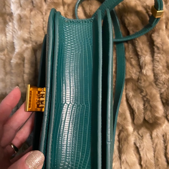 Green Textured Leather Box Crossbody Bag - Picture 6 of 7